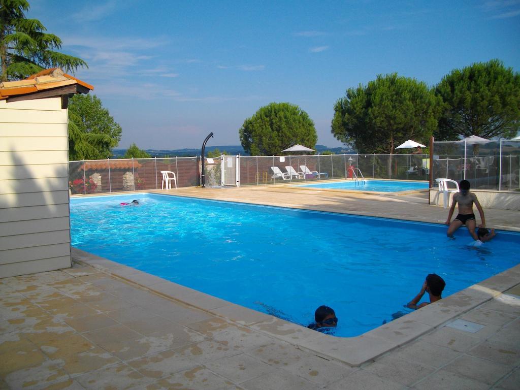 La Grange Du Cheval Blanc Villa Villeneuve-sur-Lot Habitación foto